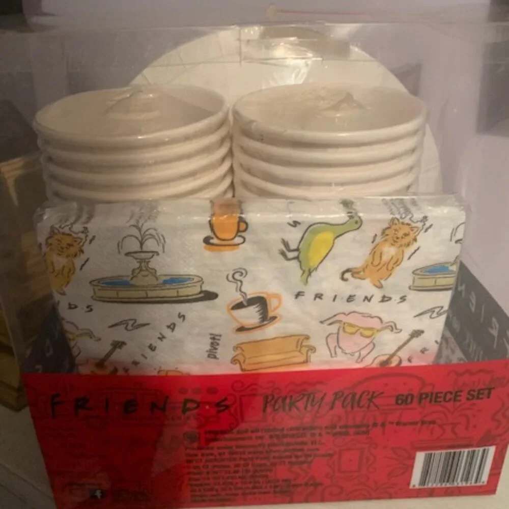 FRIENDS - Central Perk Party Pack! NEW IN BOX